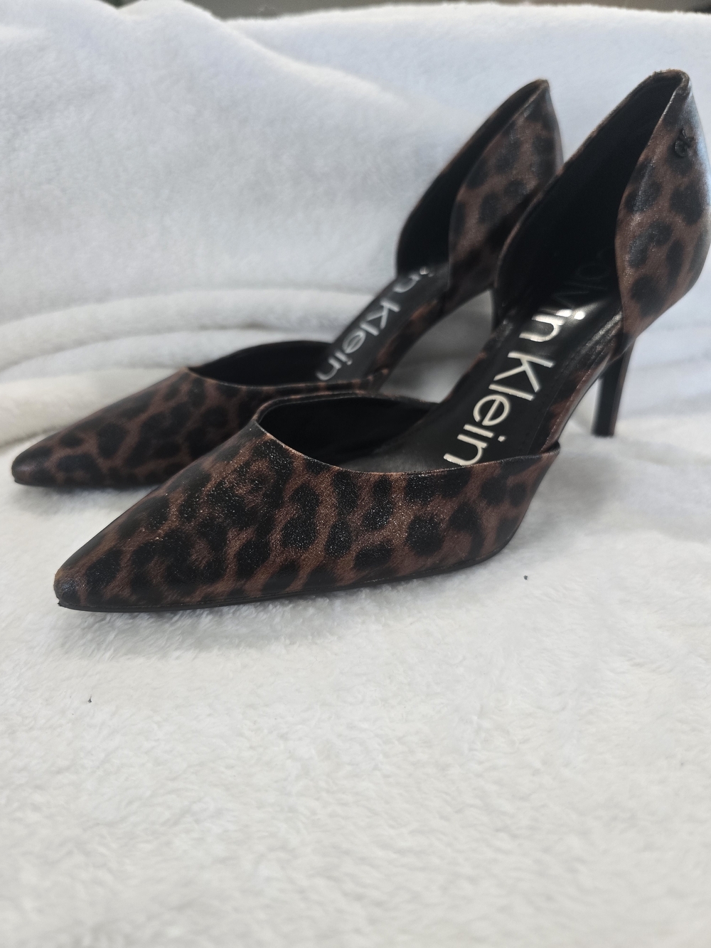 Calvin Klein Brown Leopard Print Pointed-Toe Pumps Size 8M